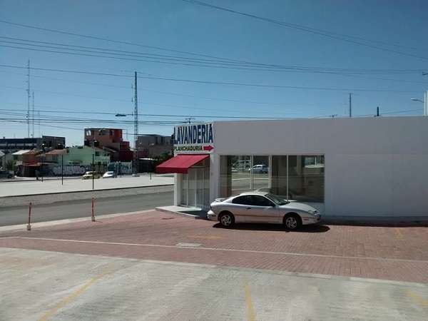 Local en Renta en Planta Baja – Plaza Vanne, Querétaro miniatura 4