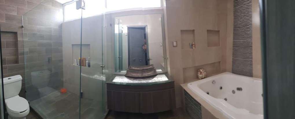 Casa en Venta en Centro Sur, Querétaro - Con Roof Garden miniatura 13