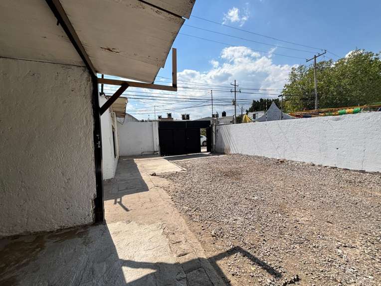 Terreno en Venta en La Capilla, Galindas, Querétaro - Uso de Suelo Mixto miniatura 2
