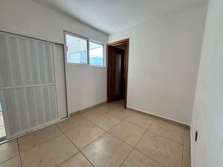 Casa en Venta en Claustros de las Misiones II, Centro Sur, Querétaro - Recámara en Planta Baja miniatura 9