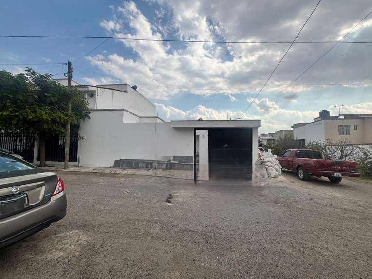 Casa de un Piso en Venta en Galindas Residencial, Querétaro - Calle Abierta en Galindas Residencial, Querétaro