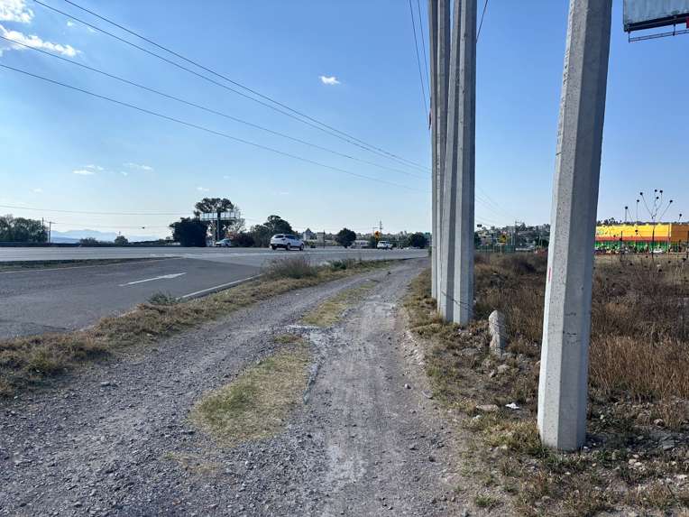 Terreno en Venta sobre Carretera México - Querétaro, San Juan del Río miniatura 17