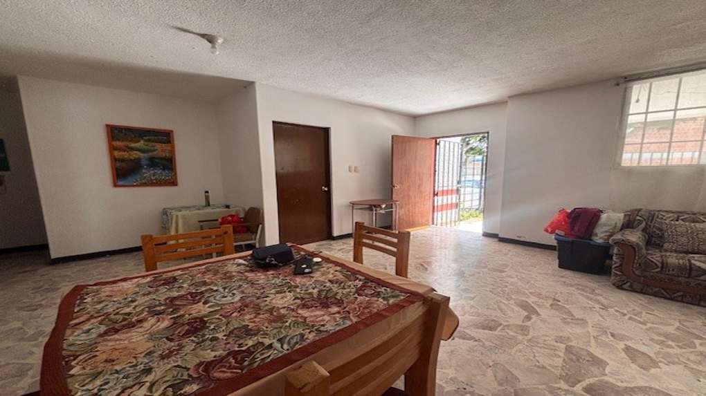Casa en Esquina de 1 Piso en Venta en Fraccionamiento Santiago, Querétaro miniatura 4