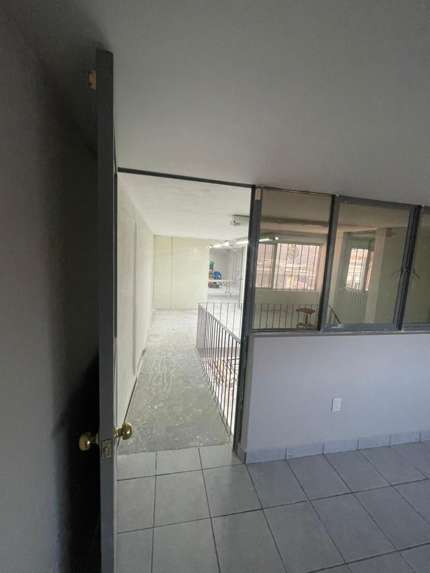 Bodegas en Venta en la Central de Abastos, Querétaro miniatura 13