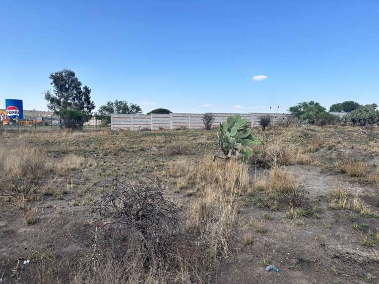 Terreno en Venta sobre Carretera México - Querétaro, San Juan del Río miniatura 11