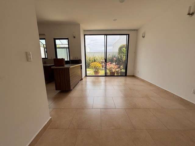 Casa en Venta en Triana Residencial, Juriquilla - Querétaro miniatura 2