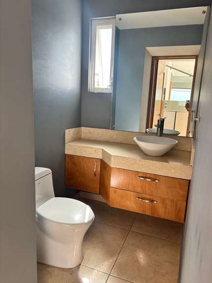 Casa en Venta en Claustros de las Misiones II, Centro Sur, Querétaro - Recámara en Planta Baja miniatura 10