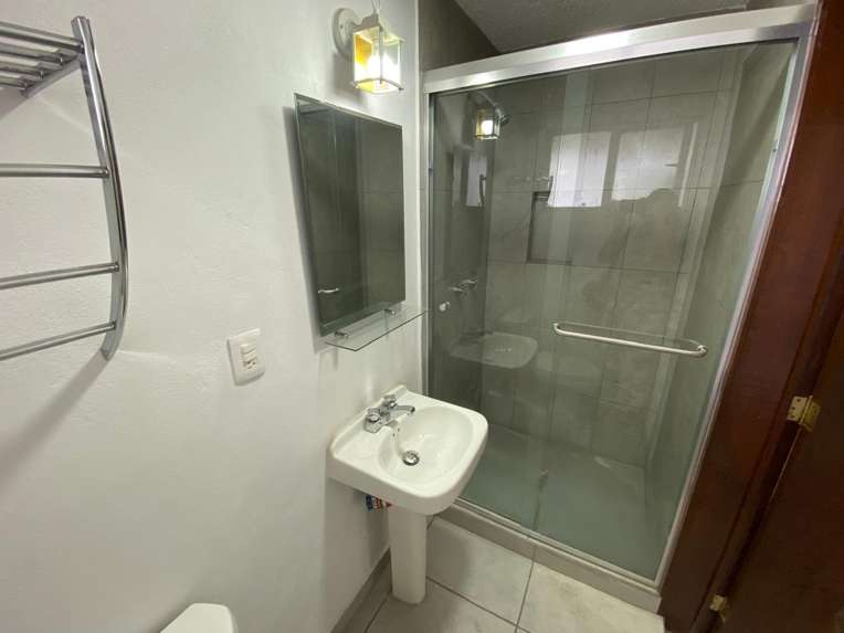 Departamento en Venta en la Colonia Vista Alegre, Querétaro miniatura 9