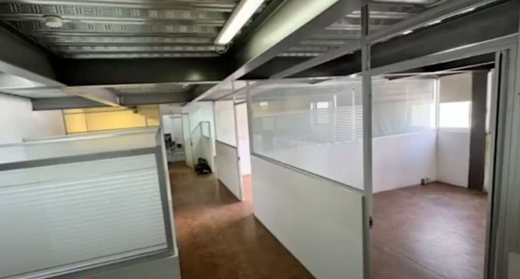 Bodega con Oficinas en Renta sobre Boulevard de la Nación, Querétaro miniatura 32