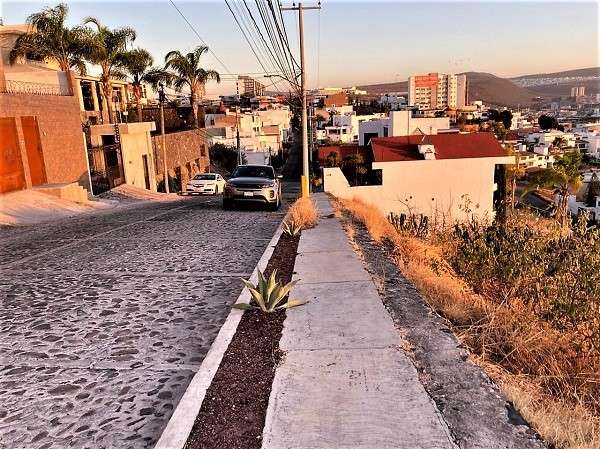 Terreno en Venta en Loma Dorada, Querétaro ¡Con Hermosa Vista a la Ciudad! miniatura 8