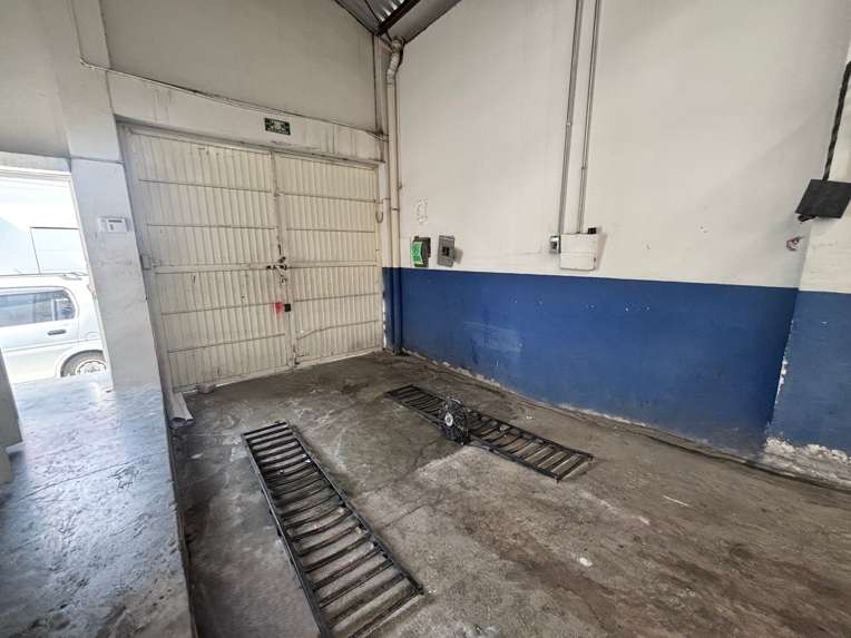 Bodega Comercial en Renta en la Colonia Cruz de Fuego, Corregidora, Querétaro miniatura 3