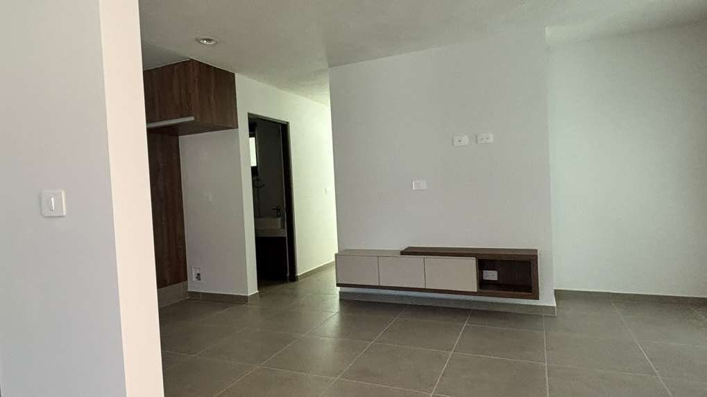 Departamento en Renta en Planta Baja - La Vista Residencial, Querétaro miniatura 4