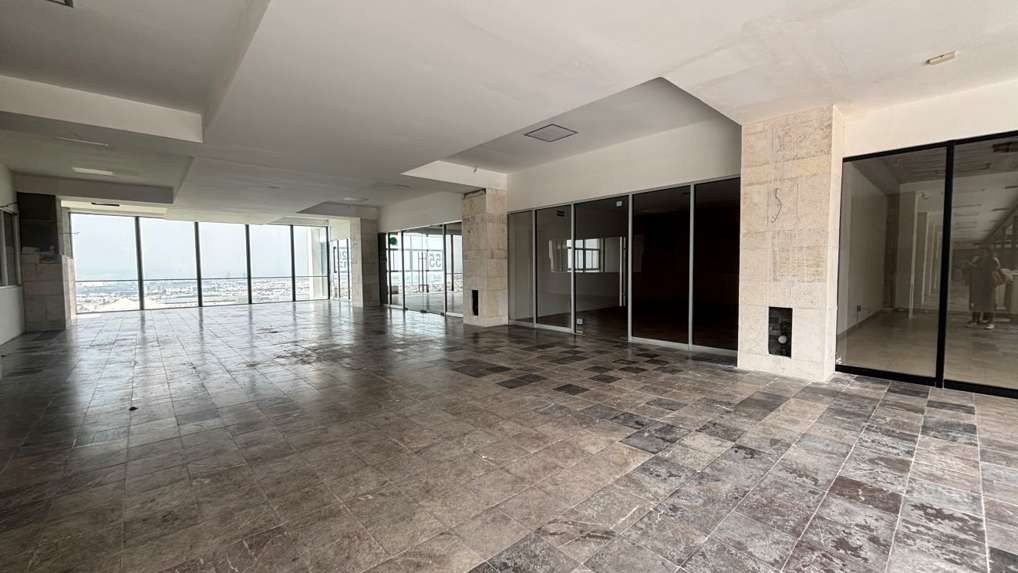 Local Comercial en Renta en Urban Valley, El Refugio, Querétaro miniatura 2