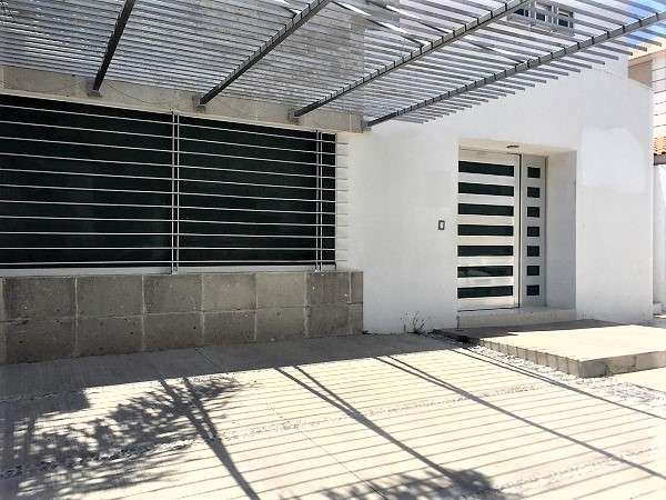 Casa - Oficina en Renta en Pueblo Nuevo, Corregidora, Querétaro miniatura 2