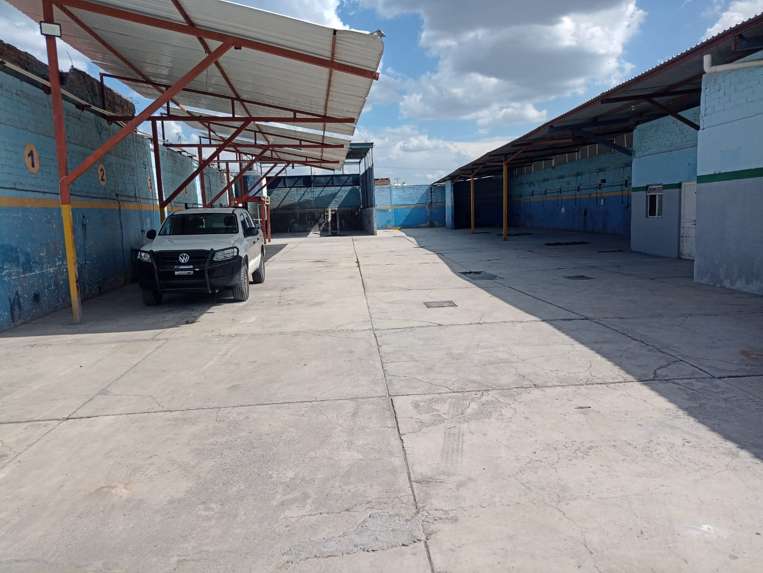 Local - Taller Automotriz en Renta en Av. San Diego, Carrillo Puerto, Querétaro en Felipe Carrillo Puerto, Querétaro