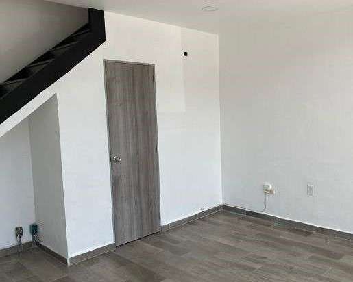 Local en Renta en Plaza Master Peñuelas, Querétaro – Planta Baja miniatura 2