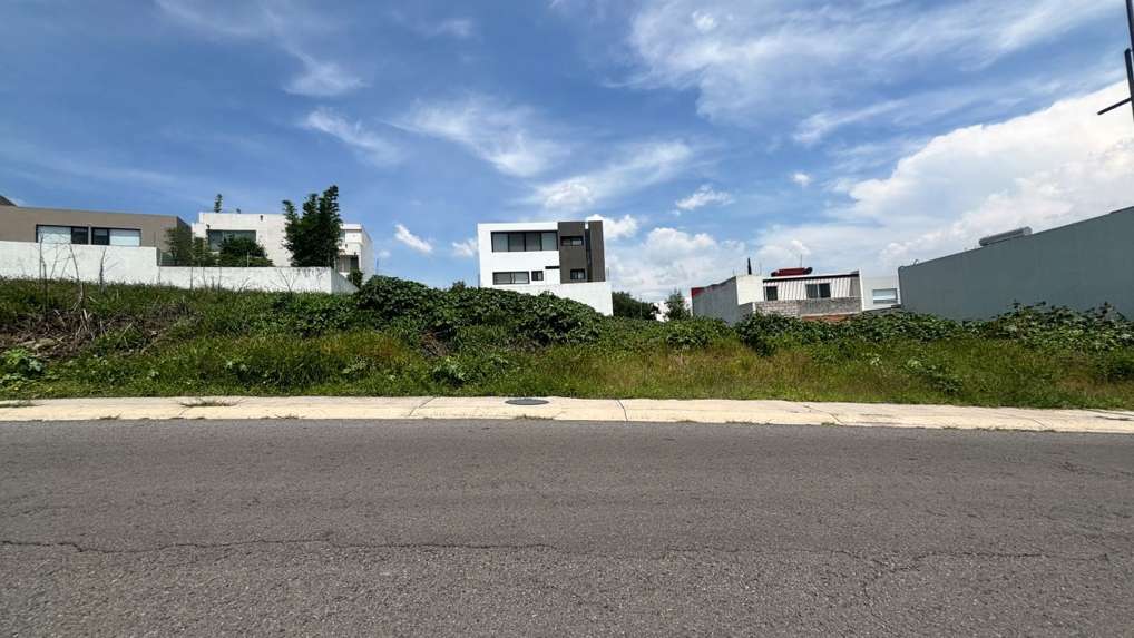 Terreno en Venta en Lomas de Juriquilla, Querétaro miniatura 7