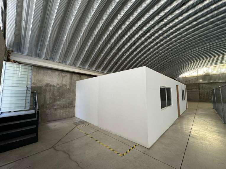 Bodega con Oficinas en Renta sobre Boulevard de la Nación, Querétaro miniatura 25
