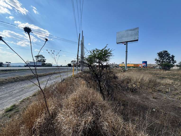 Terreno en Venta sobre Carretera México - Querétaro, San Juan del Río miniatura 10