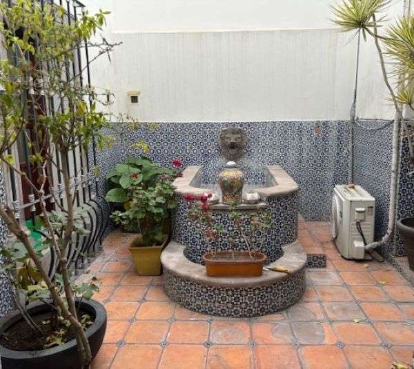 Casa en Renta en el Centro Histórico de Querétaro – Para Hotel miniatura 3