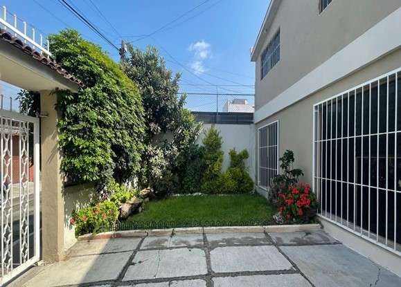 Casa en Venta en Álamos 3a. Sección, Querétaro - Zona Céntrica en Álamos 3a Sección, Querétaro