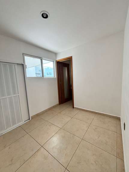 Casa en Venta en Claustros de las Misiones II, Centro Sur, Querétaro - Recámara en Planta Baja miniatura 8