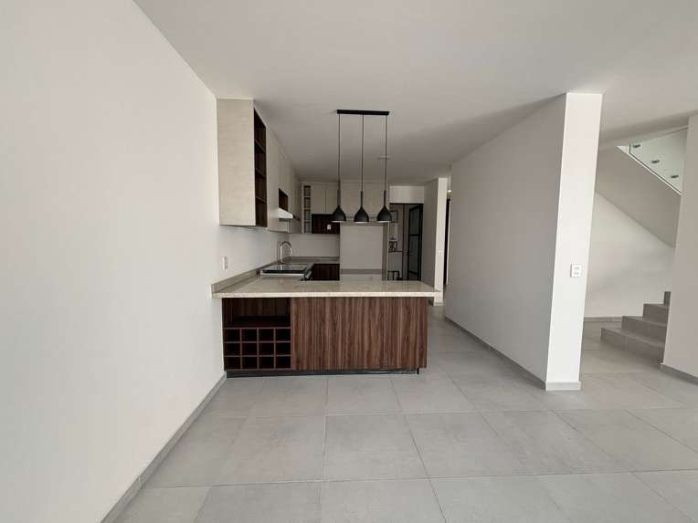 Casa en venta en Artelia Residencial, Corregidora, Querétaro - Con Recámara en Planta Baja miniatura 2