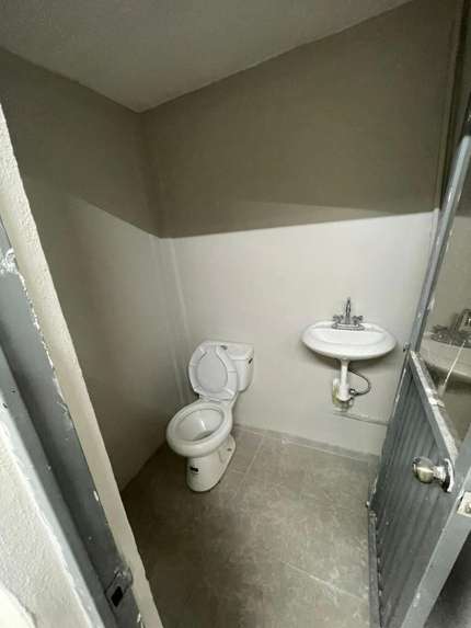 Bodegas en Venta en la Central de Abastos, Querétaro miniatura 15