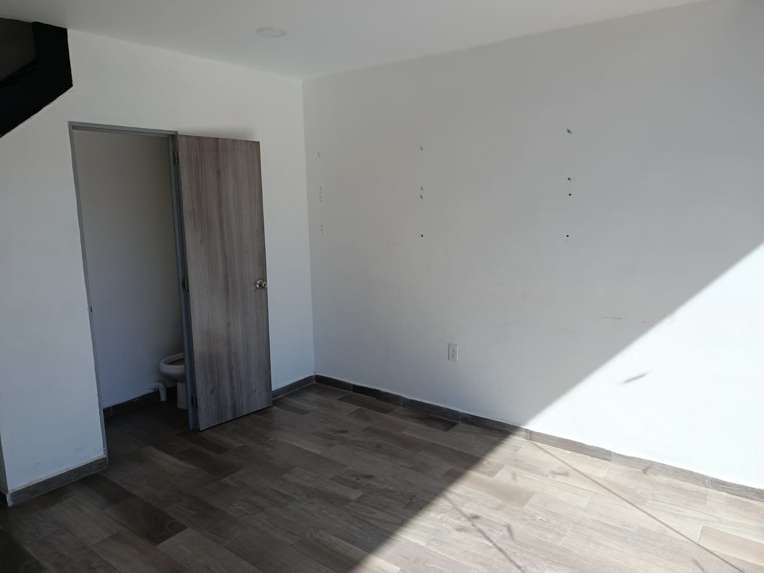 Local en Renta en Plaza Master Peñuelas, Querétaro – Planta Baja miniatura 4