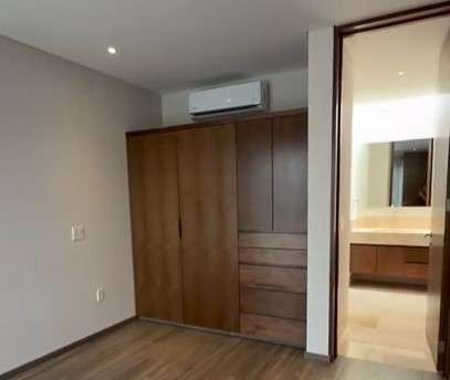 Casa en Venta en Lomas del Campanario Norte, Querétaro miniatura 3