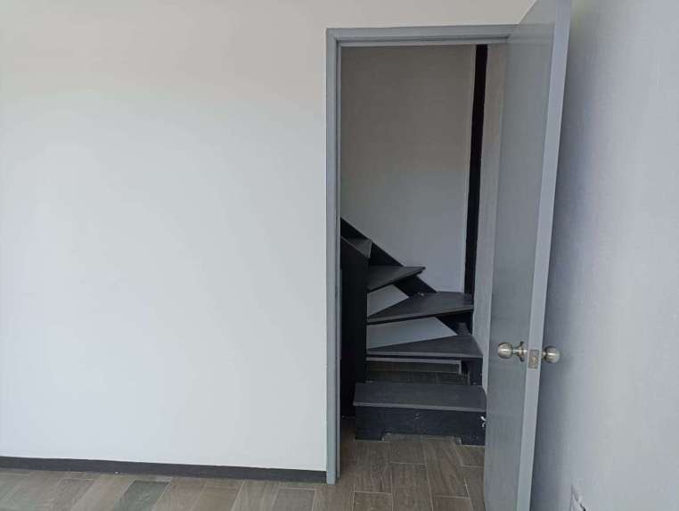 Locales Comerciales en Venta, Plaza Master Peñuelas, Querétaro - En Planta Baja miniatura 5