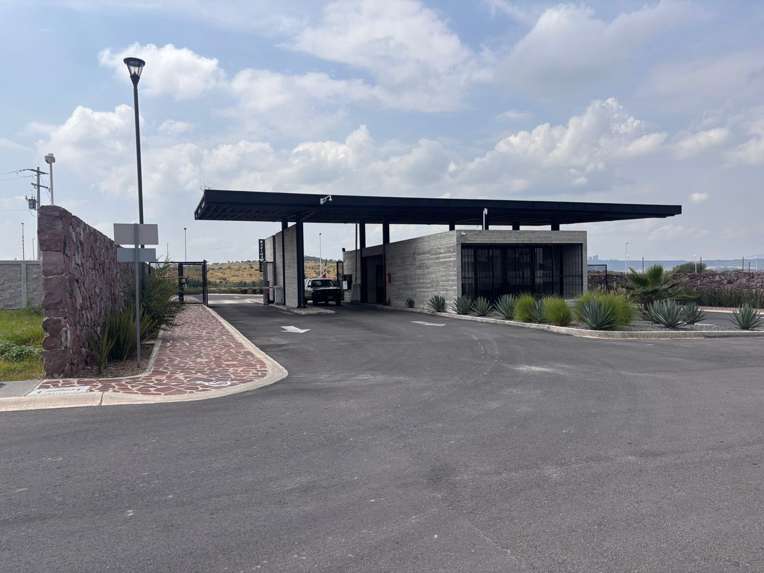 Terrenos en Venta en Condominio VIU Panorama, El Marqués, Querétaro miniatura 3
