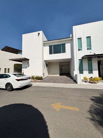 Casa en Venta en Claustros de las Misiones II, Centro Sur, Querétaro - Recámara en Planta Baja miniatura 28