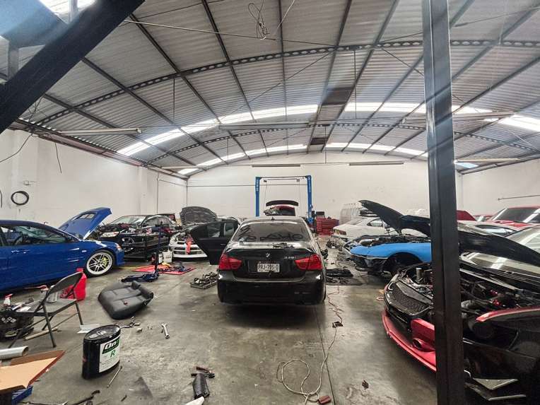 Bodega Comercial en Renta en la Colonia Cruz de Fuego, Corregidora, Querétaro miniatura 2