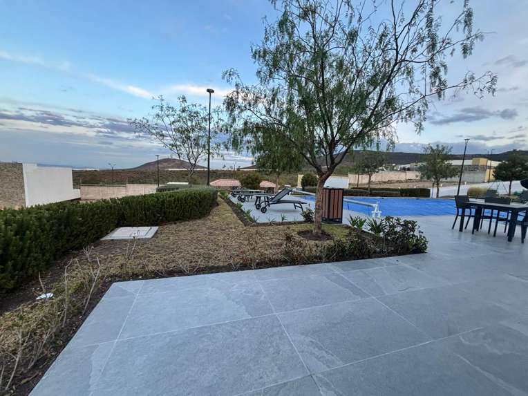 Casas en Venta en Capital Sur, Querétaro - Con Recámara en Planta Baja miniatura 16