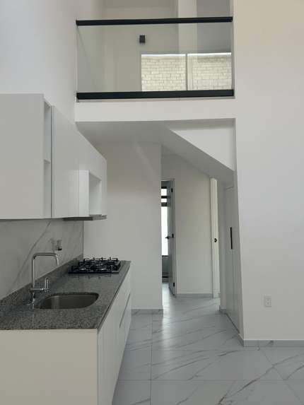 Casas en Venta en Capital Sur, Querétaro - Con Recámara en Planta Baja miniatura 2