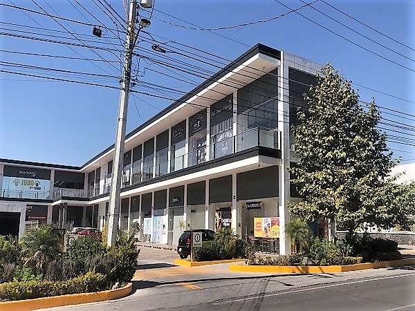 Local en Renta en Plaza Master Peñuelas, Querétaro – Planta Baja miniatura 12