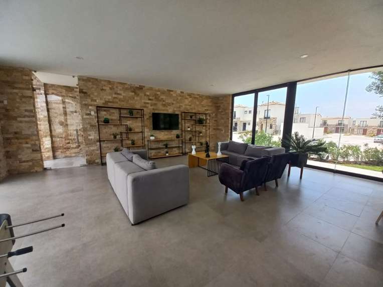 Casas en Venta en Capital Sur, Querétaro - Con Recámara en Planta Baja miniatura 12