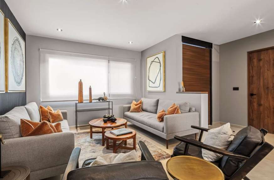 Casa de 3 Pisos en Venta en Villa Carriedo Residencial, Querétaro miniatura 2