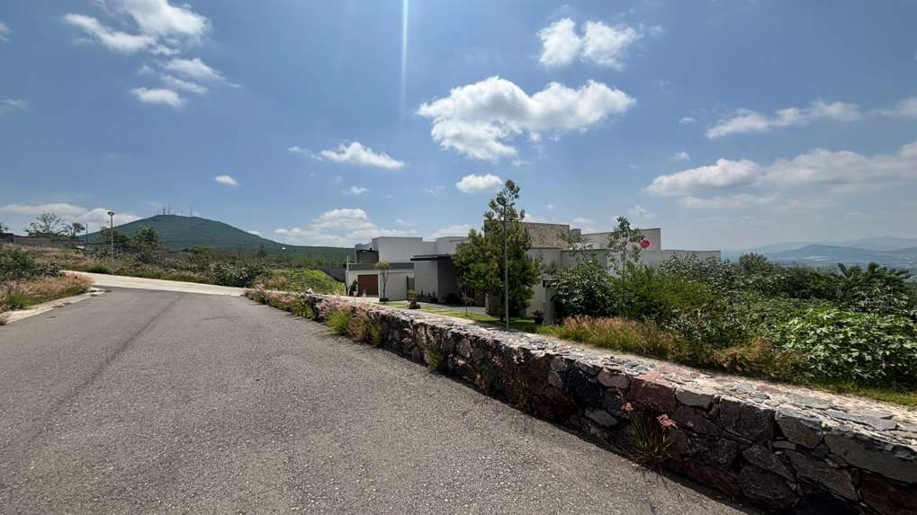 Terrenos en Venta en Vista Real, Sección Tolmo, Corregidora, Querétaro miniatura 5